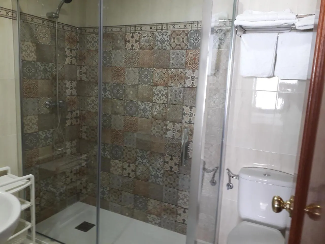 בית הארחה טורה דל מאר Hostal Don Juan